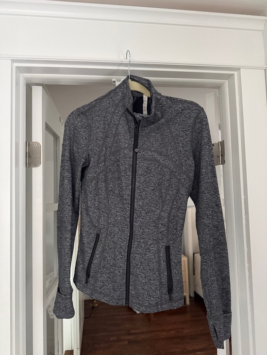 lululemon athletica Jackets & Blazers - Women's Lululemon Gray Full-Zip Active Jacket